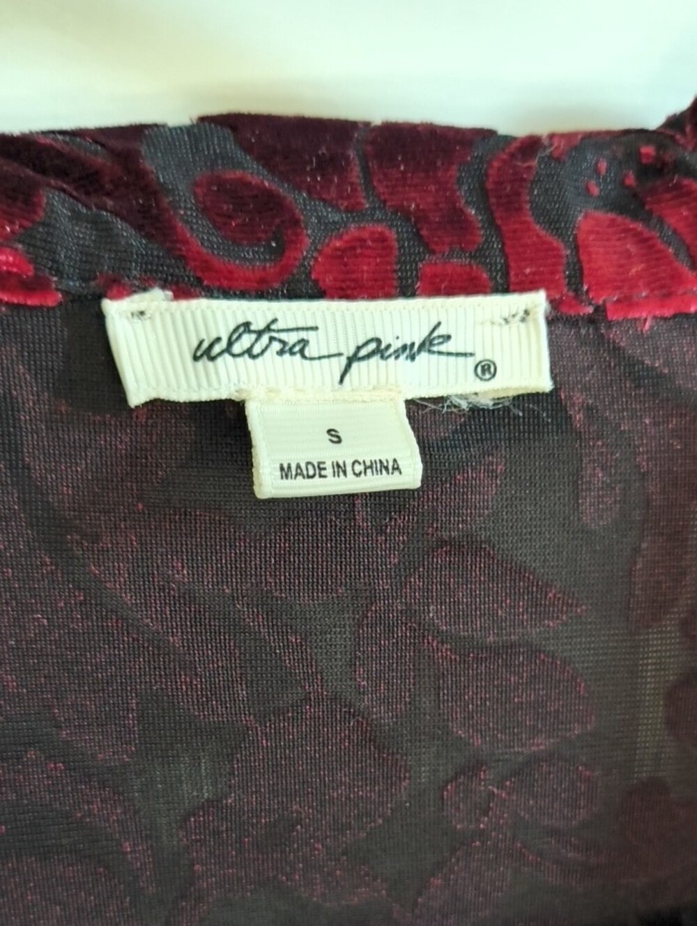 Ultra Pink Burgundy Black Velvet Floral V Neck Flare Sleeve Blouse Small - Picture 2 of 6